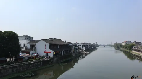 塘栖古镇，运河两岸景色