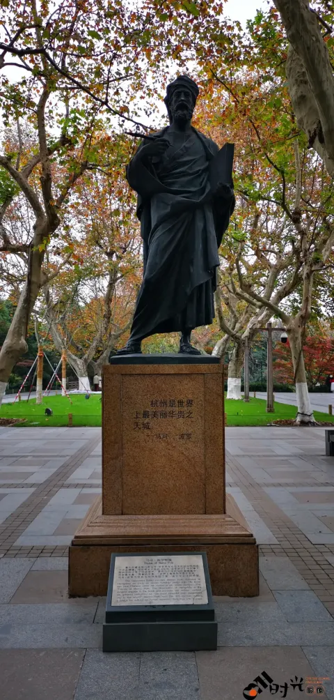 西湖湖滨，马克波罗雕像