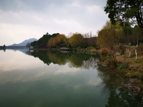 湘湖边的景色