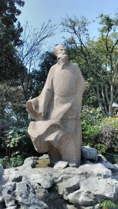 苏堤，苏东坡雕像
