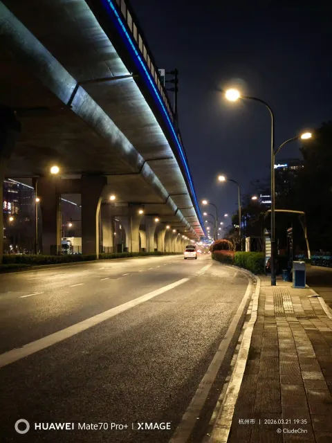 夜色里的高架桥下2