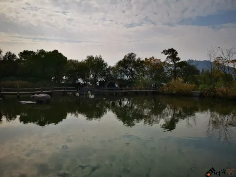 湘湖东岸的风景