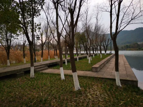 湘湖边的景色