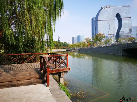 滨江公园一景