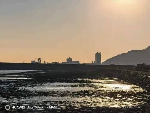 薄刀嘴滩涂堤坝3