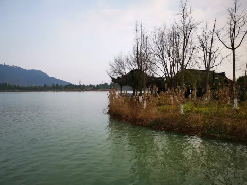 湘湖边的景色