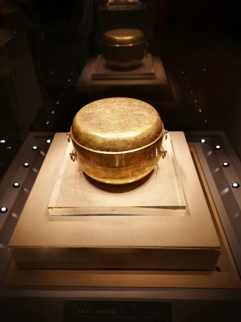 浙江省博物馆-雷峰塔文物展览
