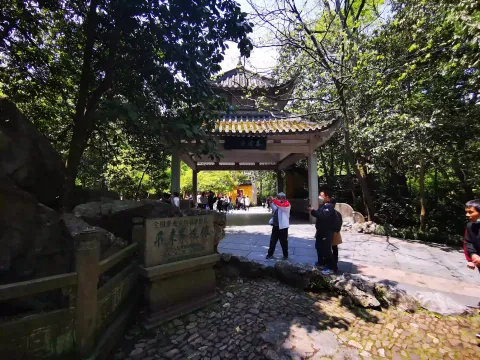 飞来峰1